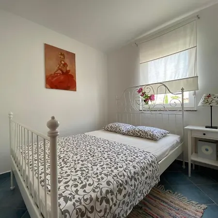 Apartment Lara
