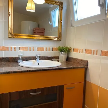 Lara Appartement Rab Town