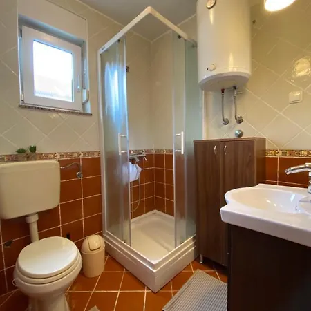 Lara Apartment
