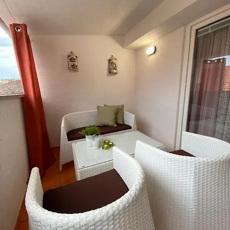 Apartment Lara Rab Town