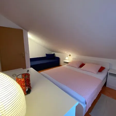 Daire Apartment Lara Rab Town