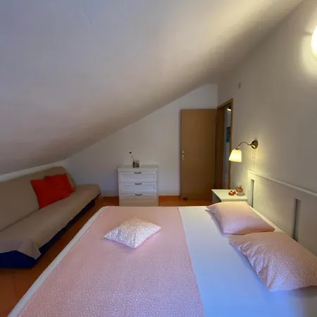 Apartment Apartments Lara