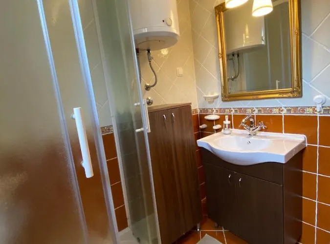 Lara Apartman