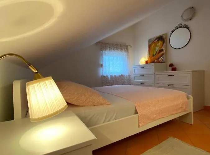 Apartman Lara *