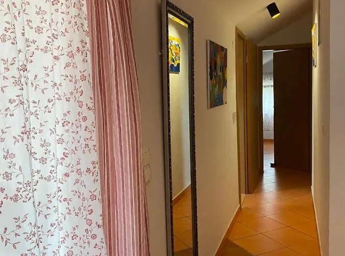 Apartament Lara